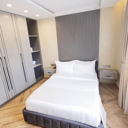 Grik Hotel - Ентеббе Екстер'єр фото