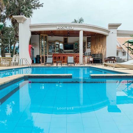 Grik Hotel - Ентеббе Екстер'єр фото