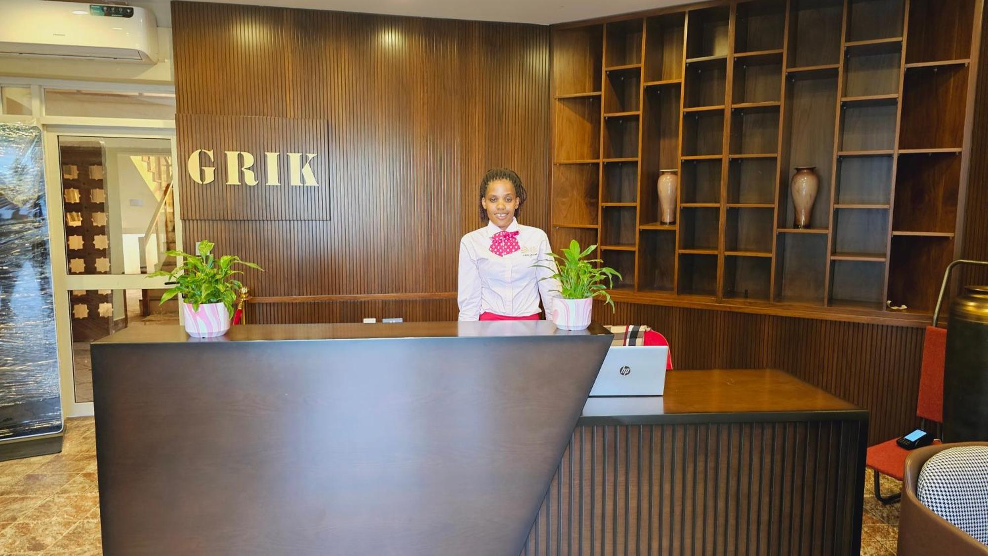 Grik Hotel - Ентеббе Екстер'єр фото